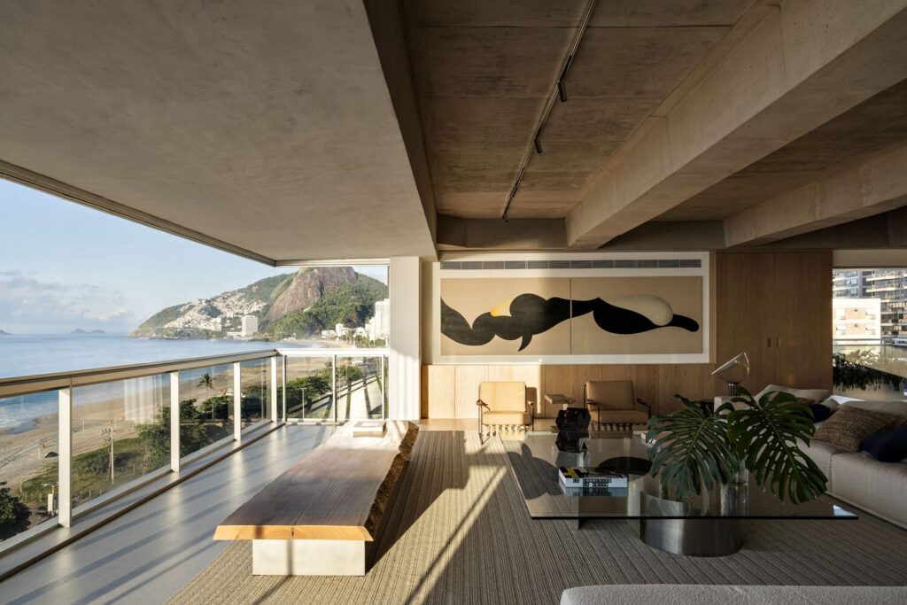 Embracing the Rio Lifestyle: A Harmonious Blend of Family Living and Architectural Elegance