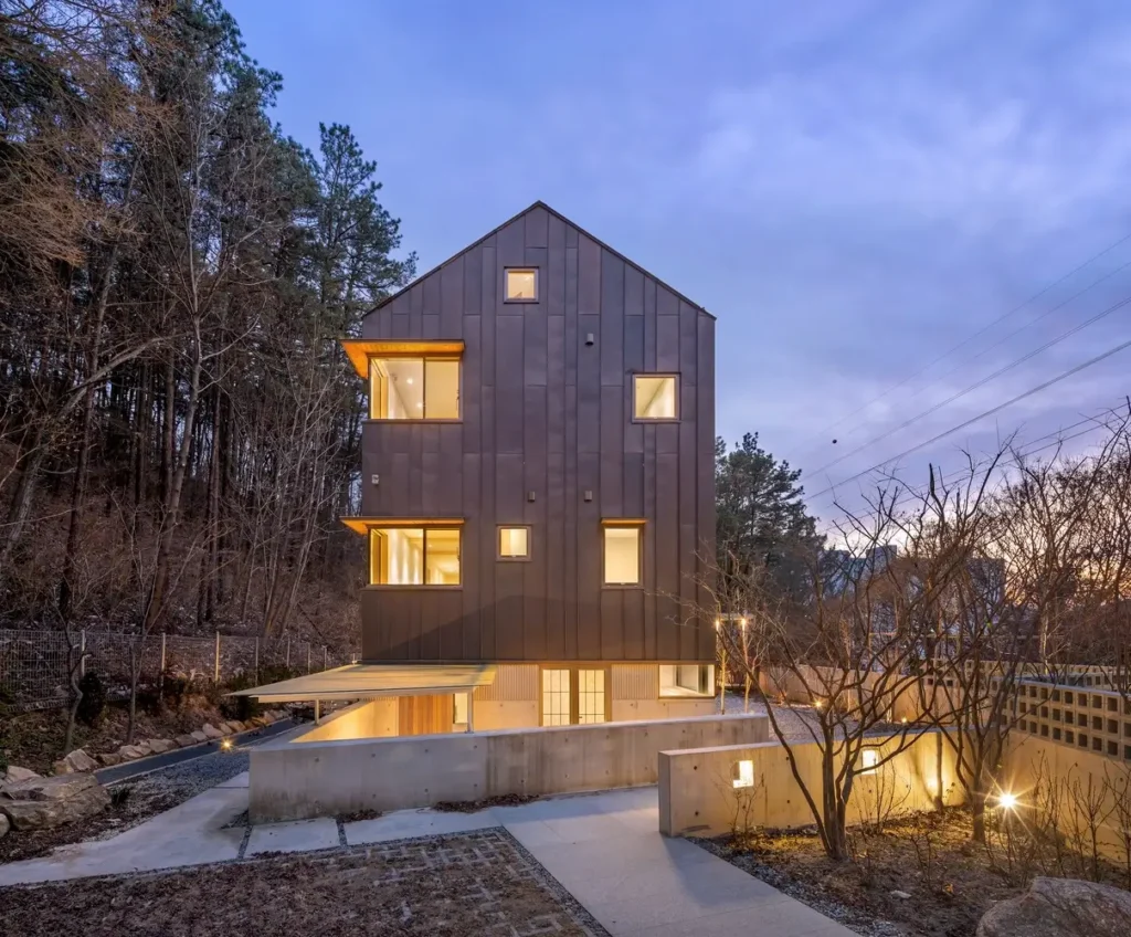 Chusajae House by Soltozibin Architects